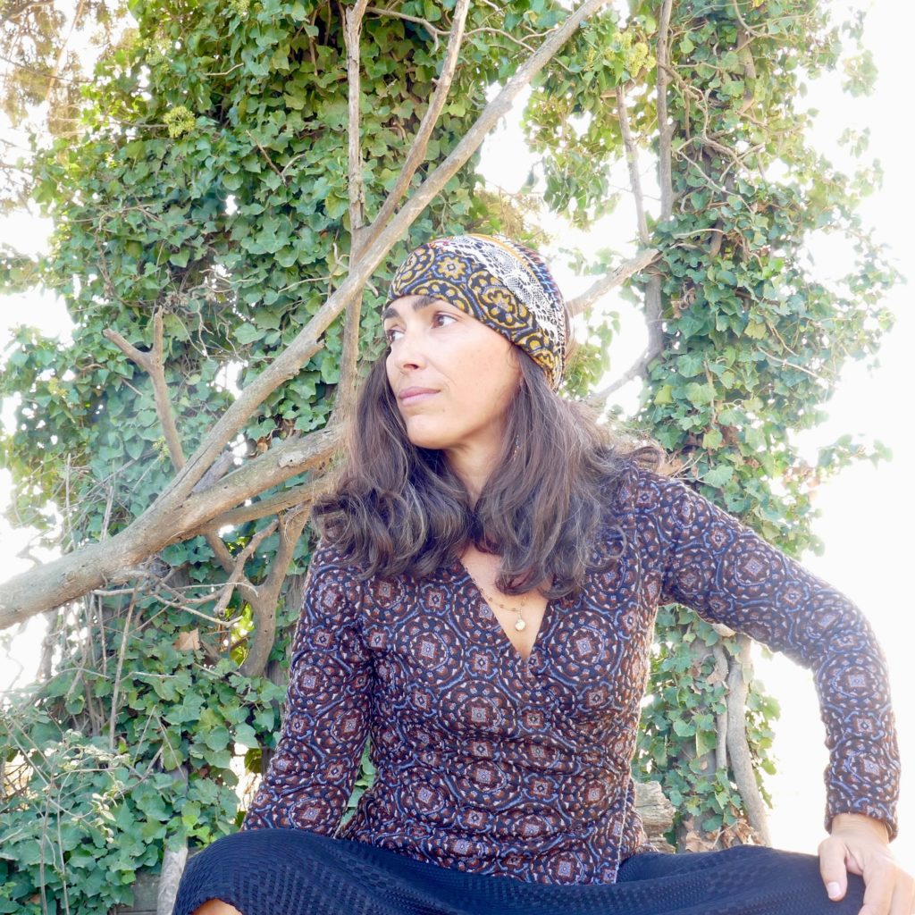 Image décrivant l'exposant : LA ROSE À POIS