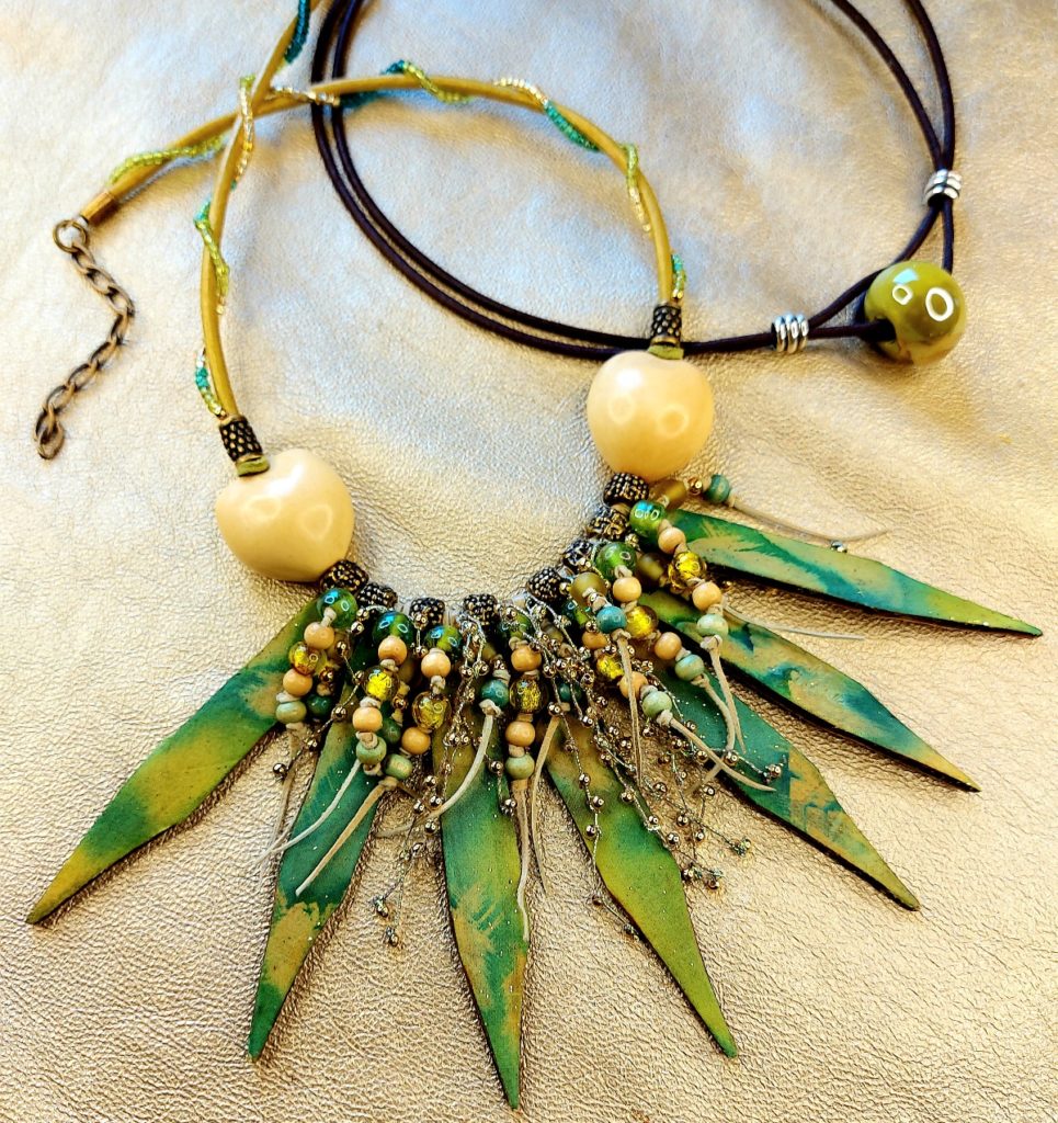 Image décrivant l'exposant : LES FOLIES DE GABRIELLE